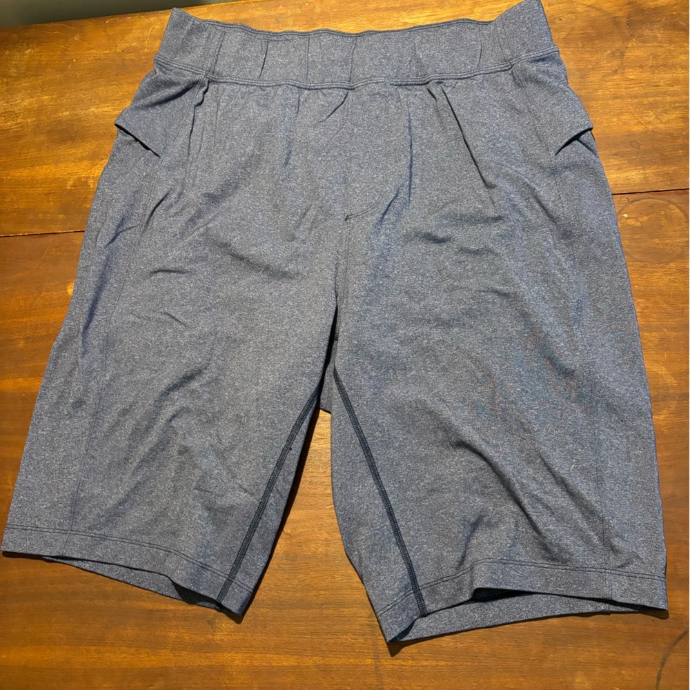 Men’s navy lululemon sweatshorts